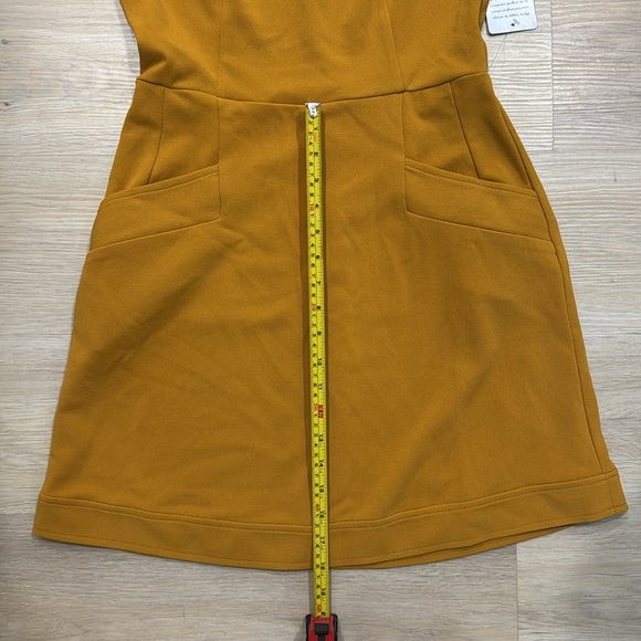 NEW! Donna Morgan yellow work dress with Sleeves. Size 4 - Picture 6 of 6